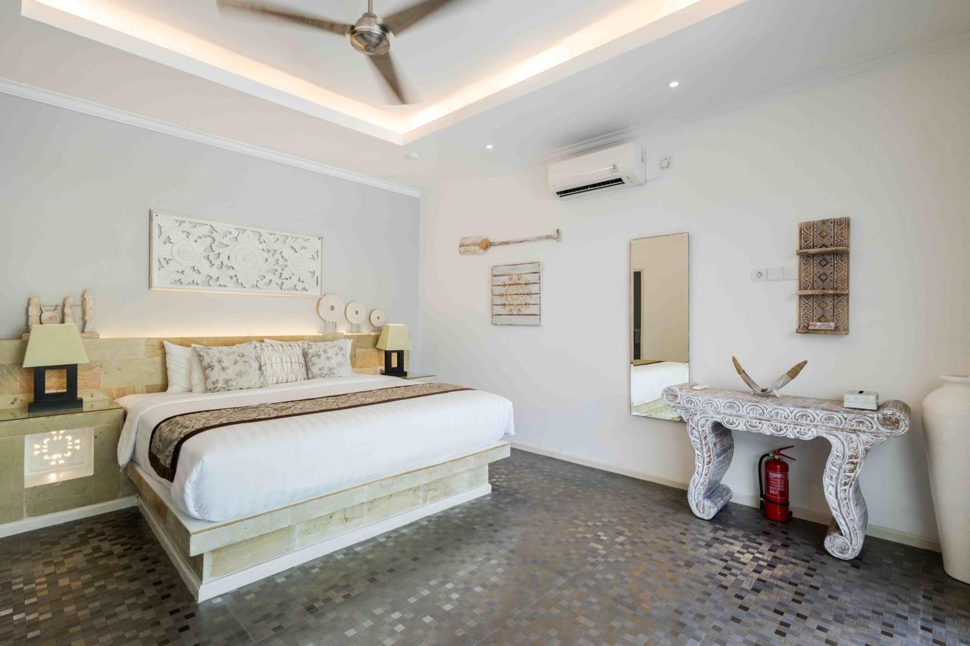 Charming, Villa Sofie - Central Sanur With Refreshing Pool Екстер'єр фото
